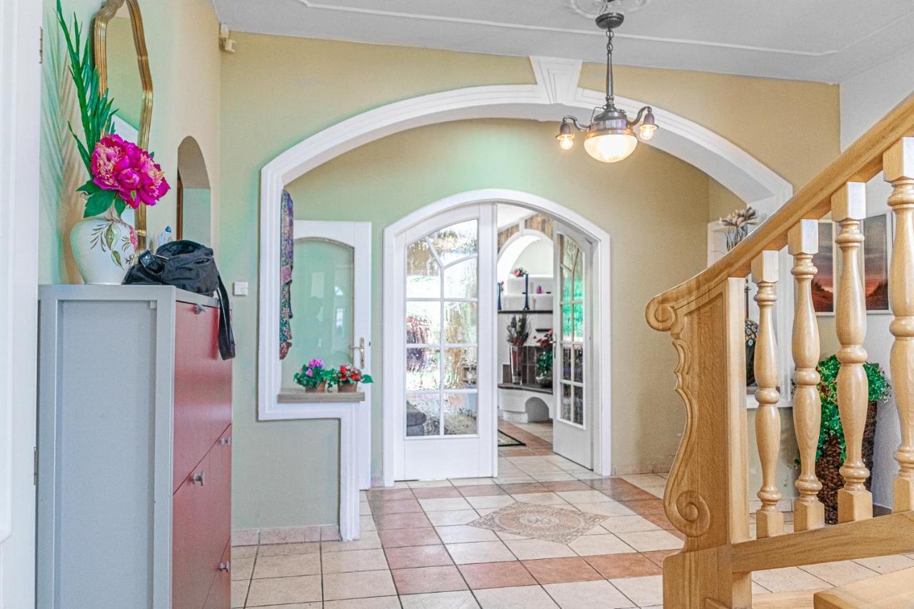 Exquisite Shared Villa - Your Private Room In This Beautiful Home ウィーン エクステリア 写真