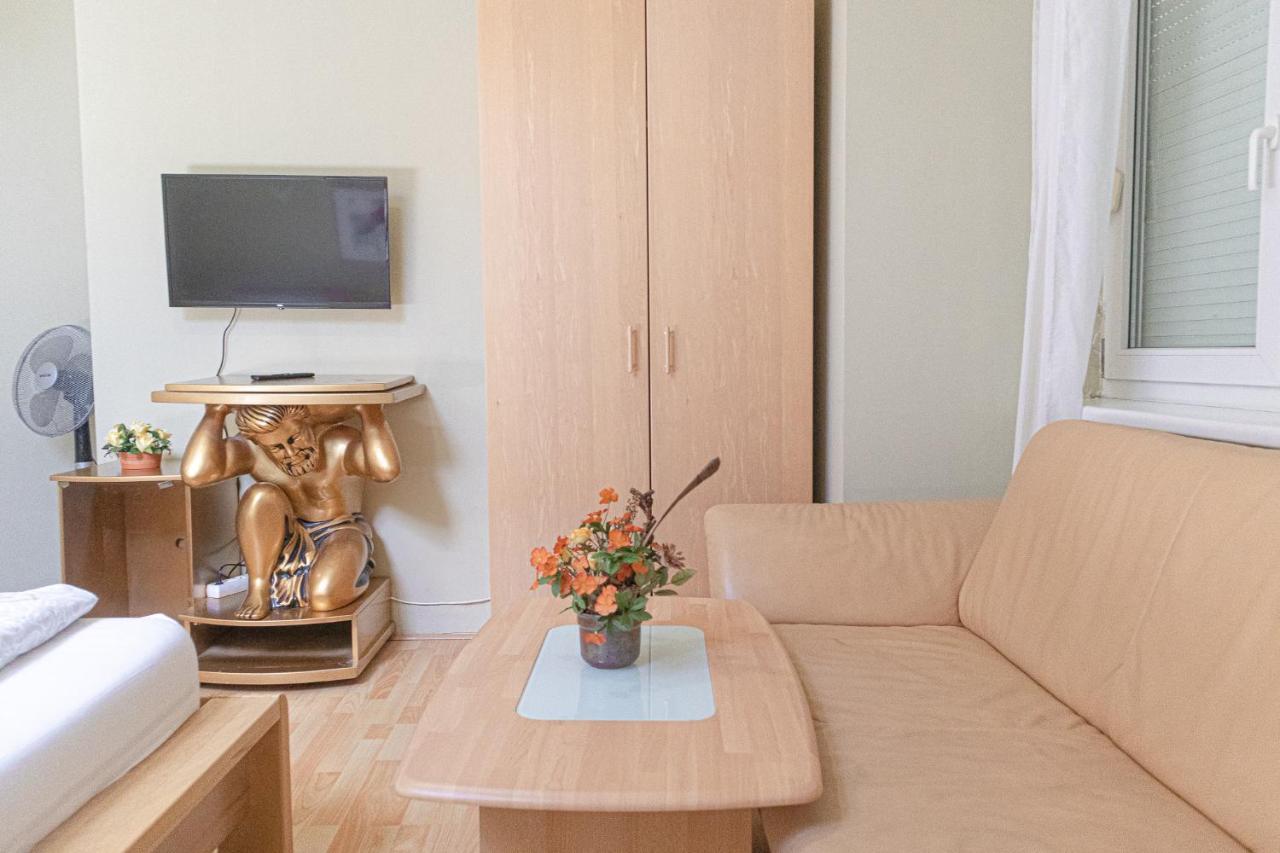 Exquisite Shared Villa - Your Private Room In This Beautiful Home ウィーン エクステリア 写真